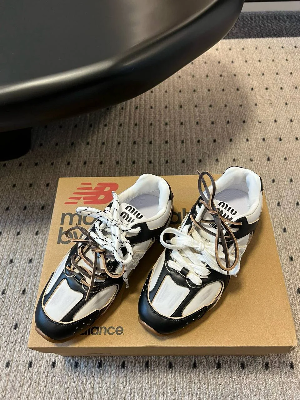 Жіночі кросівки - New Balance x MiuMiu